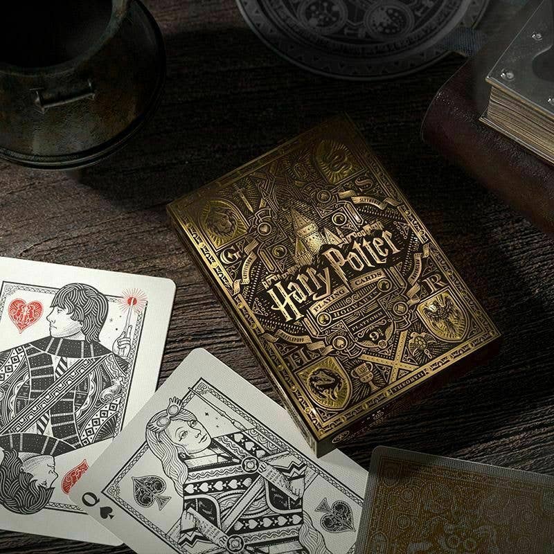 Cardshouse - Harry Potter Hufflepuff Yellow Theory11 Playing Cards