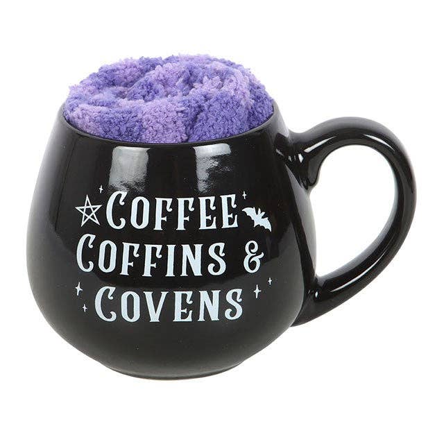 Coffee, Coffins & Covens krus- og sokkesett