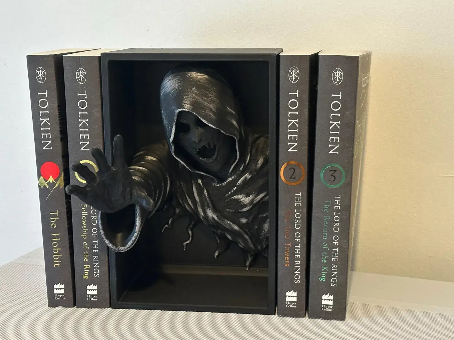 Void Reaper: Dementor Demon Suriel Book Nook & Bookend