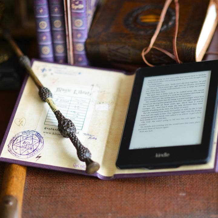 Book of Spells  / Universal Fit Cover for all Kindle & eReaders