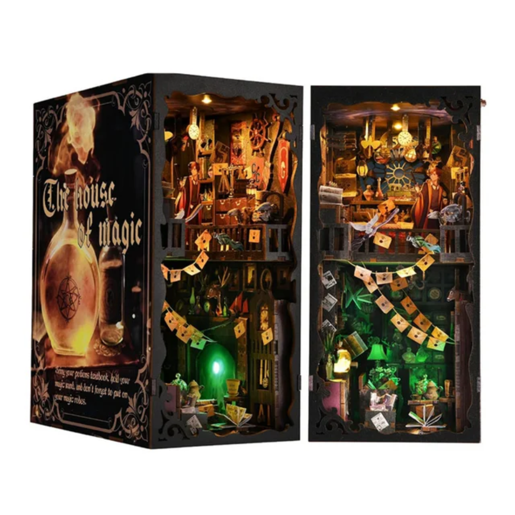 House of Magic booknook